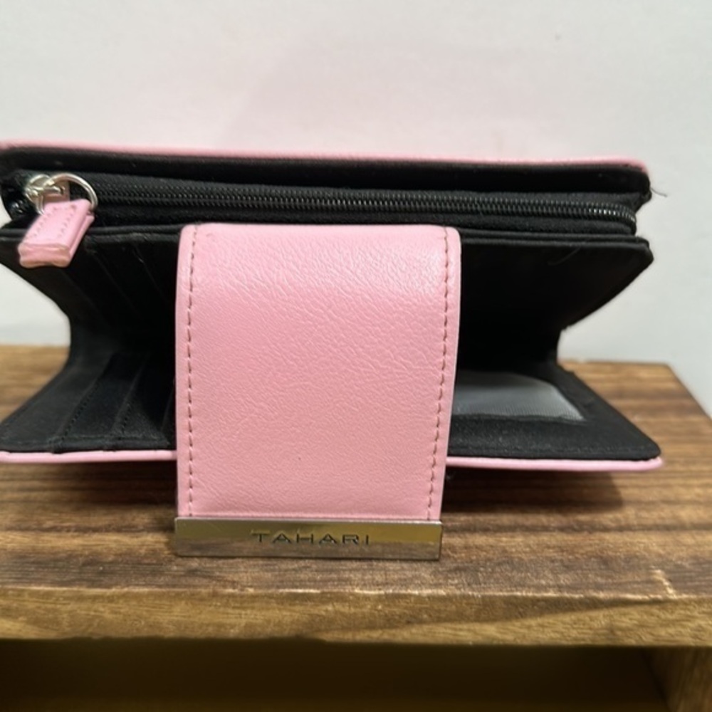 PinkTahari bifold wallet with zipper coin pouch nine credit card holders - Picture 6 of 8